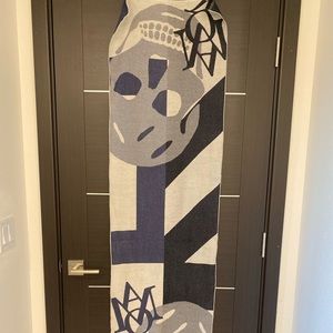 Alexander McQueen scarf